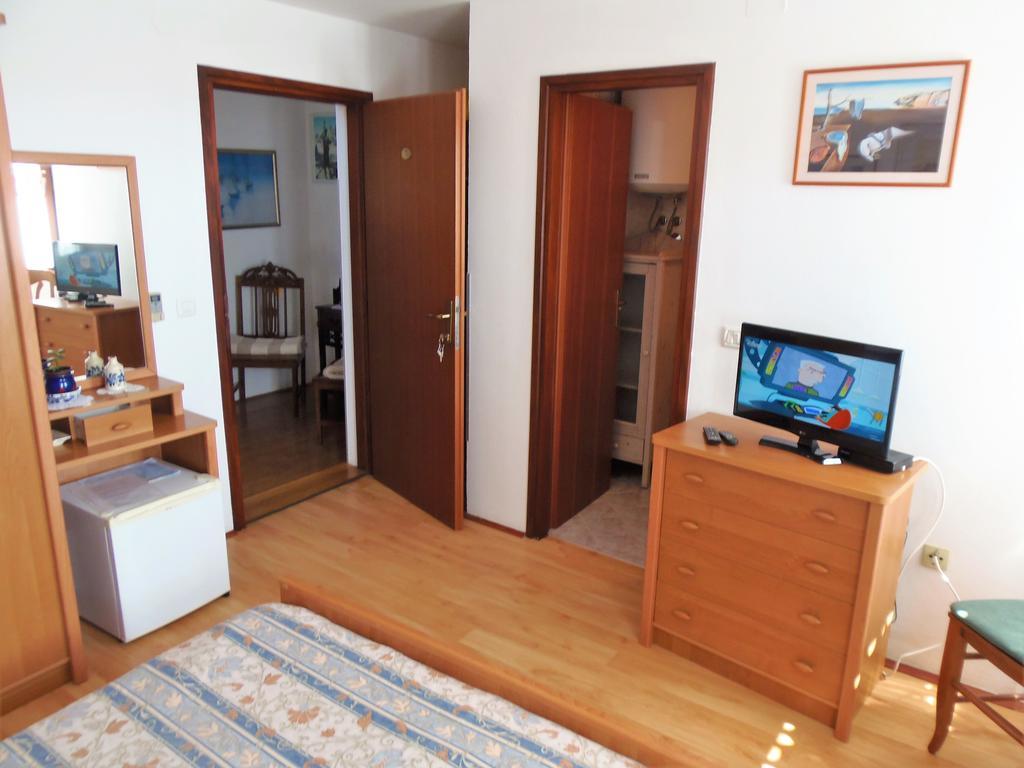 Apartment Noemi Медулин Экстерьер фото