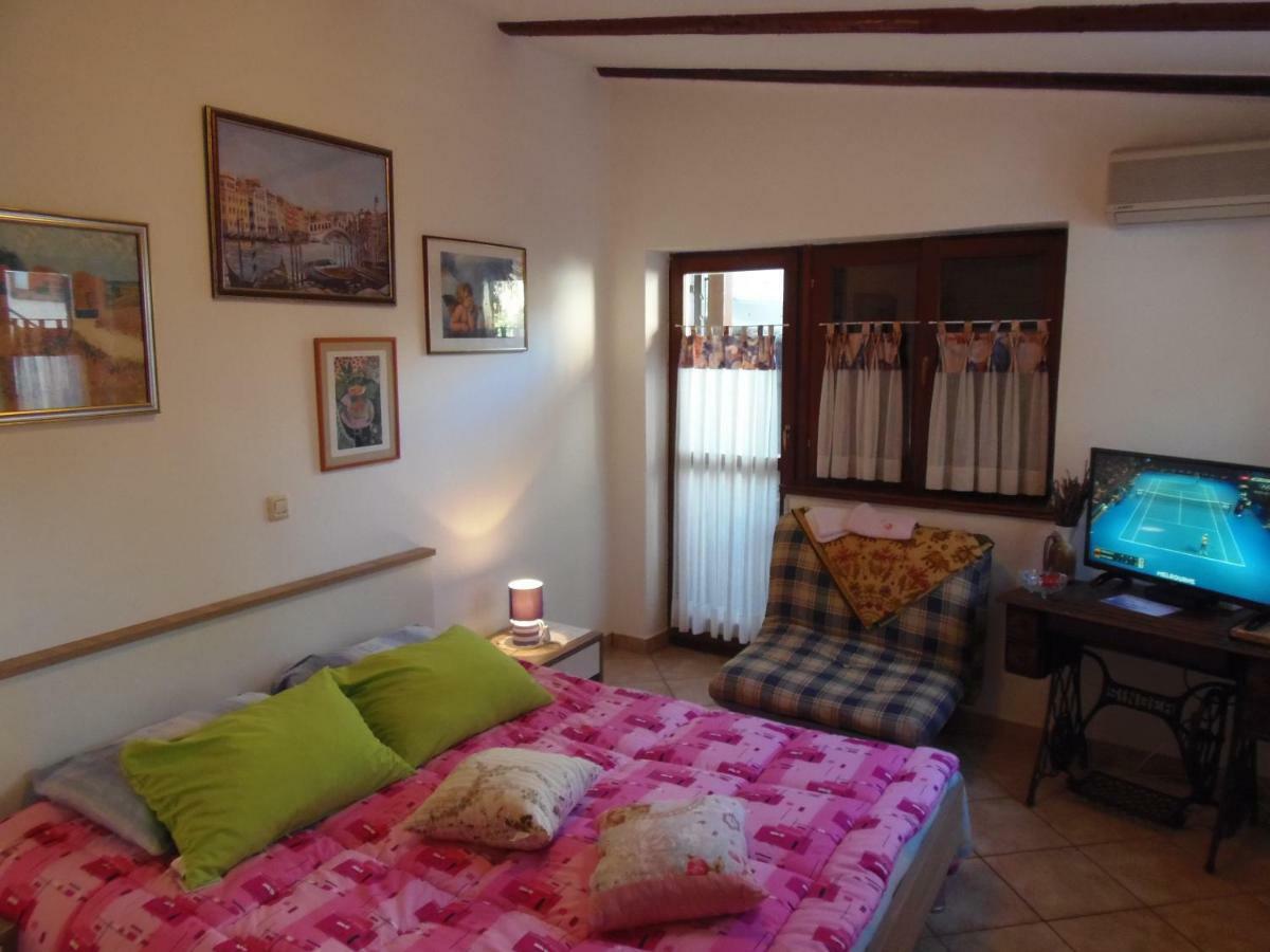 Apartment Noemi Медулин Экстерьер фото
