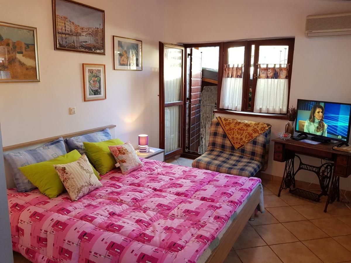 Apartment Noemi Медулин Экстерьер фото