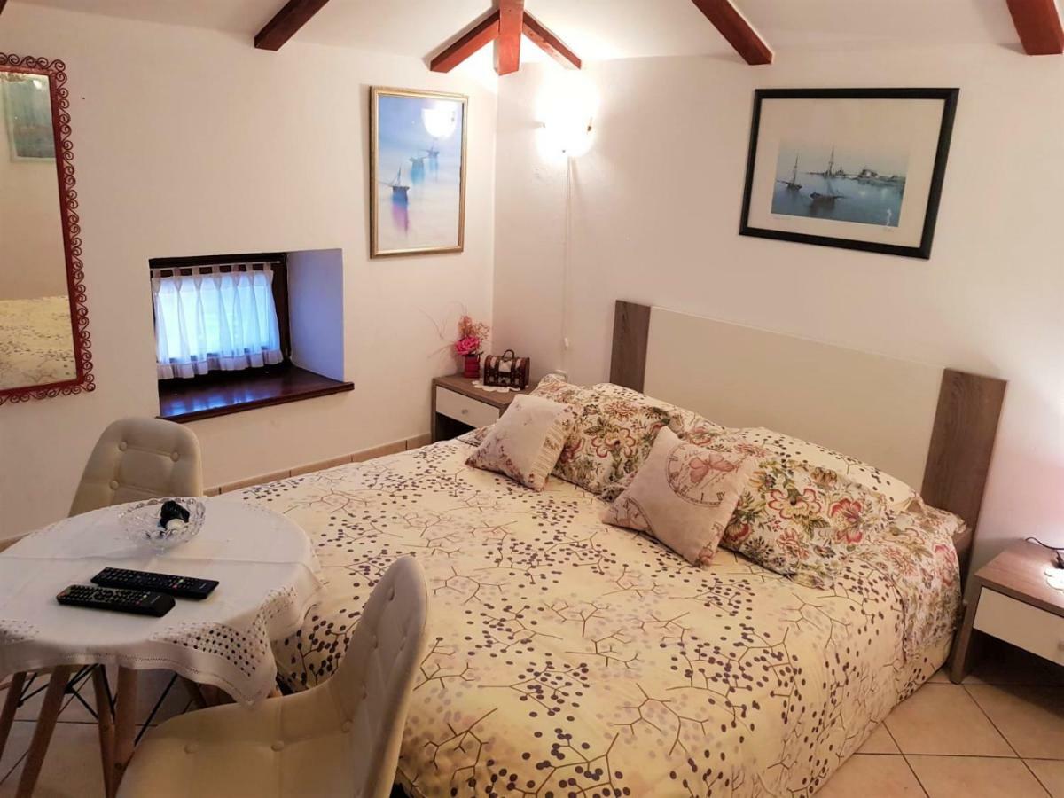 Apartment Noemi Медулин Экстерьер фото